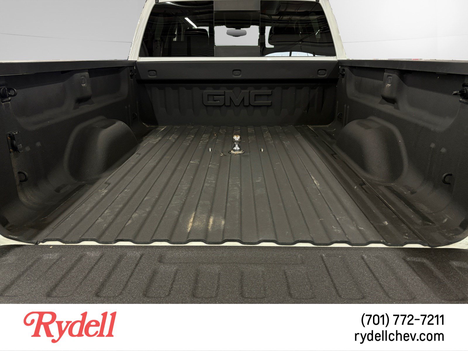 Used 2015 GMC Sierra 3500 SLE w/ SLE Fleet Preferred Package AWD/4WD image 18