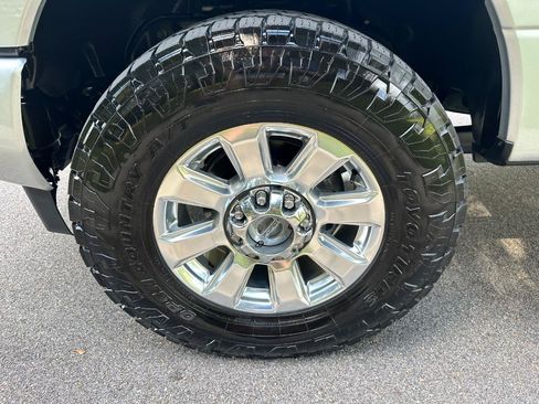 Used 2019 Ford F250 Platinum w/ Platinum Ultimate Package AWD/4WD image 58