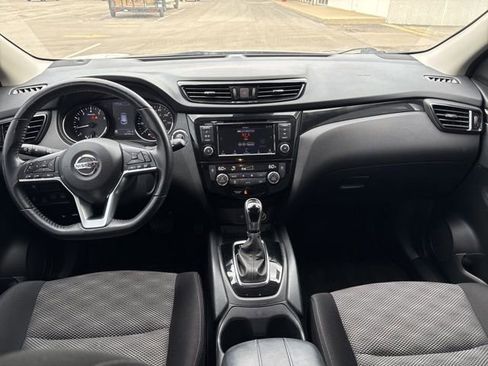 Used 2022 Nissan Rogue Sport SV image 27