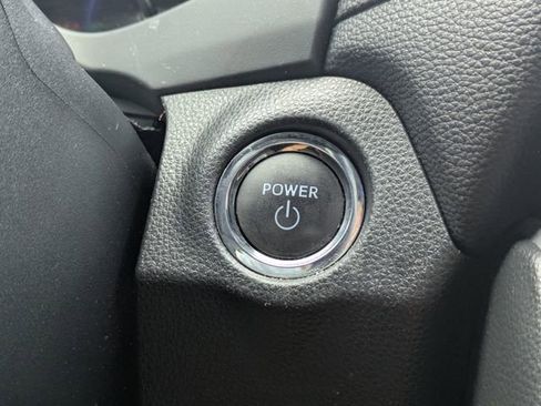 Used 2024 Toyota RAV4 XLE AWD/4WD image 30