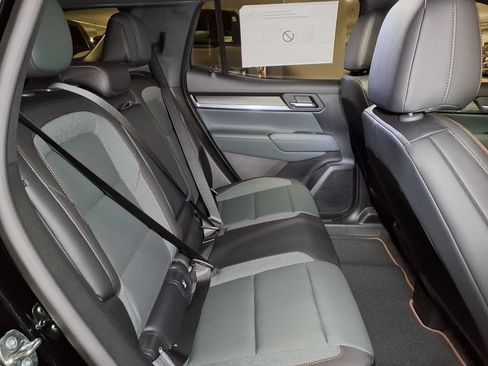 New 2026 GMC Terrain AT4 AWD/4WD image 7