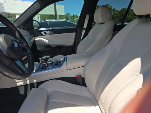 Used 2021 BMW X5 sDrive40i w/ M Sport Package RWD image 11