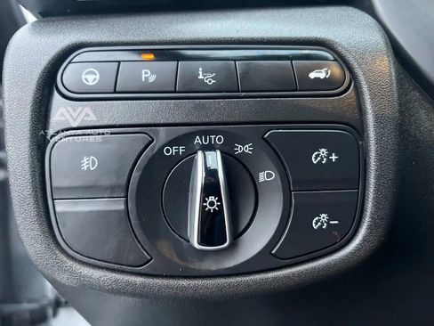 Used 2021 INFINITI QX50 Sensory image 22