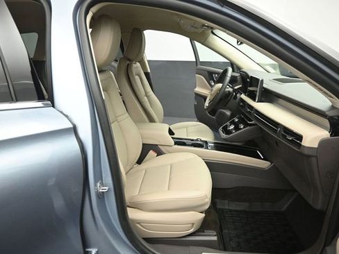 Certified 2022 Lincoln Corsair AWD w/ Equipment Group 101A image 29