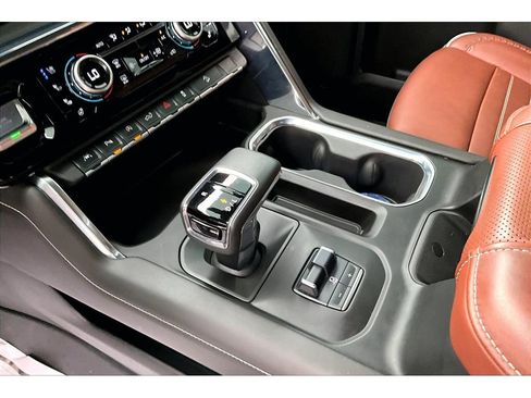 Used 2025 GMC Sierra 1500 Denali Ultimate AWD/4WD image 18