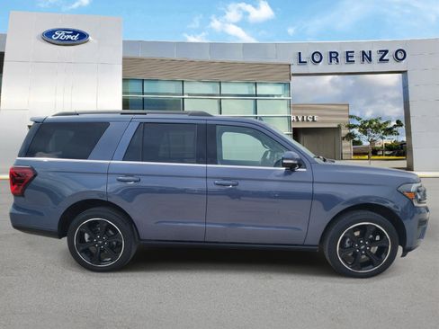Used 2023 Ford Expedition Limited RWD image 4