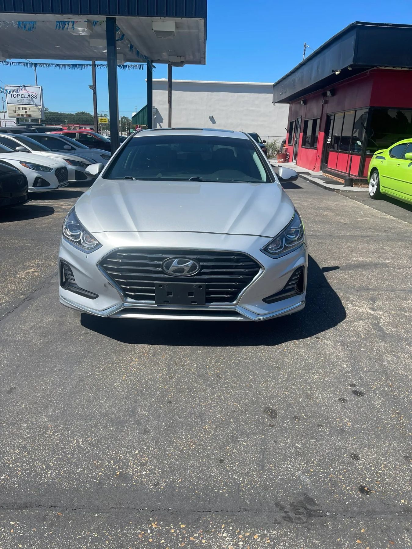 Used 2018 Hyundai Sonata Limited w/ Cargo Package FWD image 2