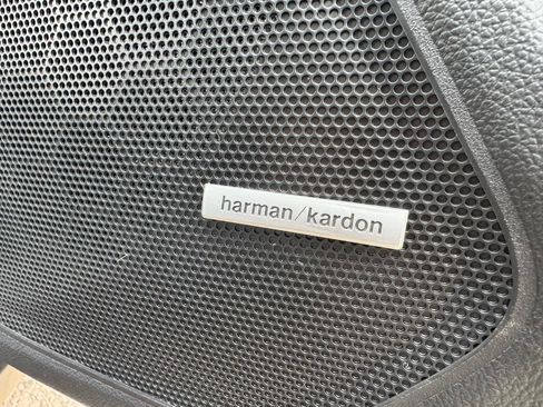 Used 2018 Subaru Outback 2.5i Limited image 15