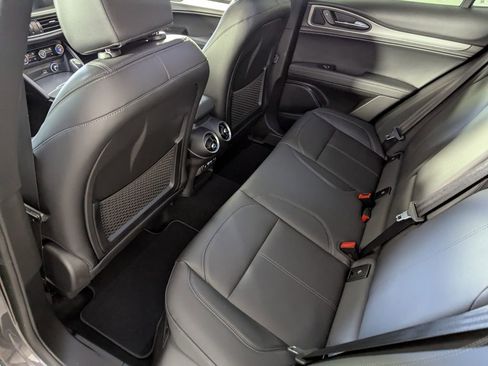 New 2025 Alfa Romeo Stelvio Sprint w/ Convenience Package image 15