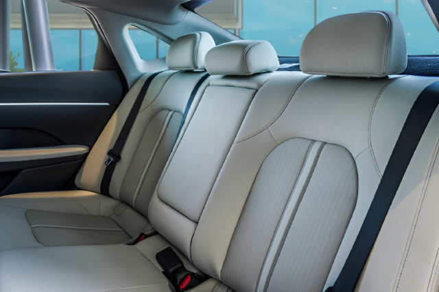 Certified 2025 Hyundai Sonata SEL FWD image 36