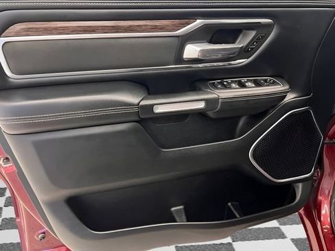 Used 2019 RAM 1500 Laramie AWD/4WD image 12