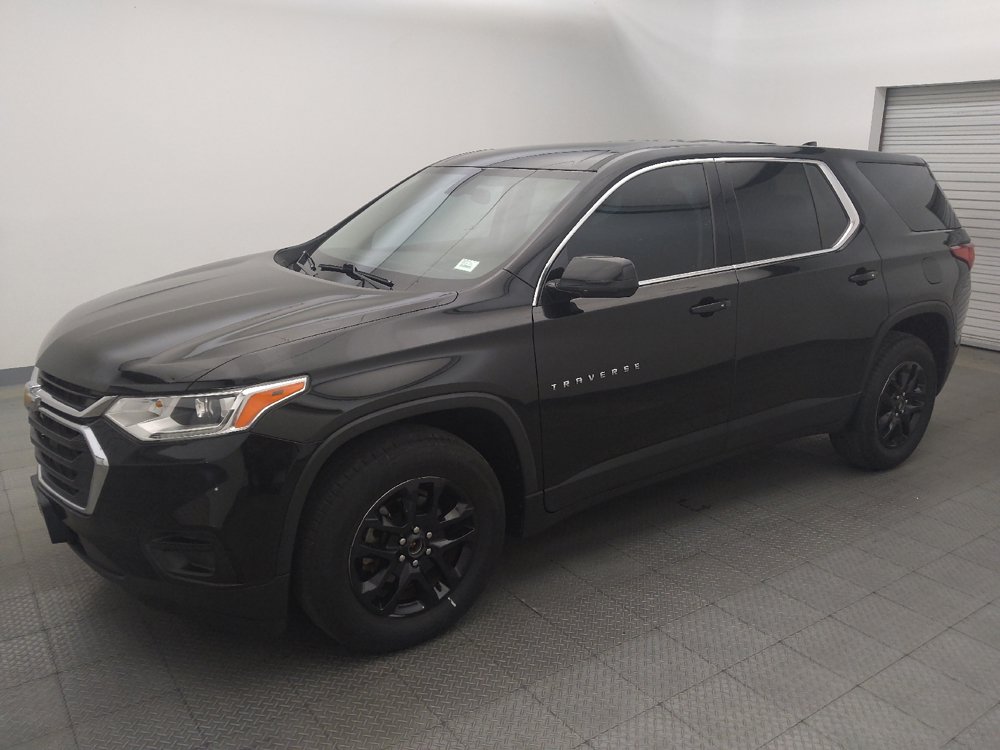 Used 2020 Chevrolet Traverse LS FWD image 2