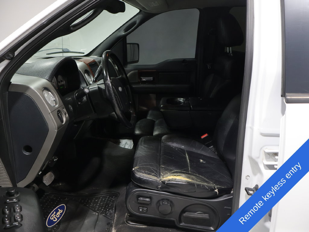 Used 2005 Ford F150 Lariat AWD/4WD image 2