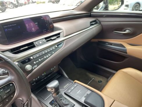 Used 2021 Lexus ES 350 w/ Premium Package FWD image 18