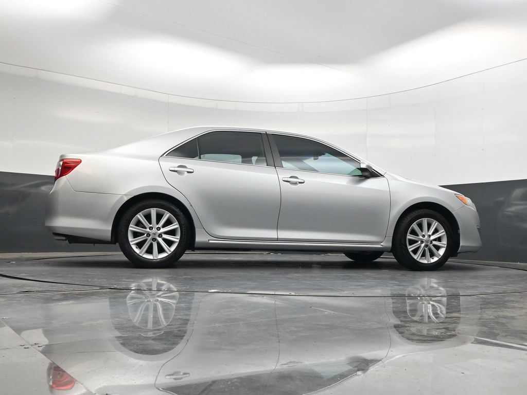 Used 2012 Toyota Camry XLE FWD image 38