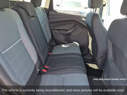 Used 2015 Ford Escape SE FWD image 12