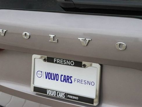 Used 2026 Volvo XC60 B5 Plus w/ Climate Package PRO AWD/4WD image 13