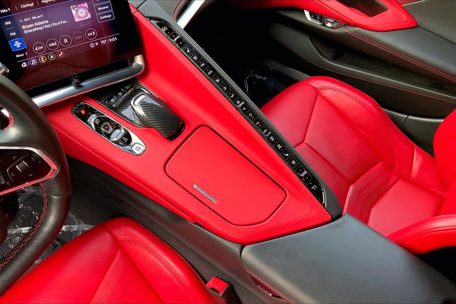 Used 2021 Chevrolet Corvette Stingray Preferred Cpe w/ Engine Appearance Package RWD image 33