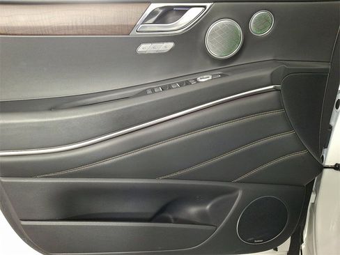 Used 2021 Genesis GV80 3.5T Advanced + w/ Advanced Package 06 image 15