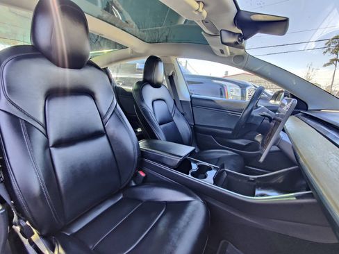 Used 2019 Tesla Model 3 Long Range AWD/4WD image 6