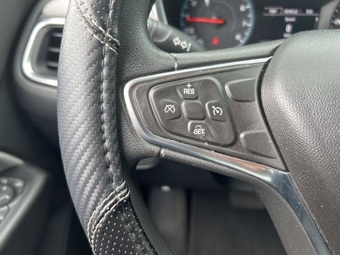 Used 2018 Chevrolet Equinox LS FWD image 17