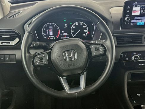 Used 2024 Honda Pilot EX-L image 18