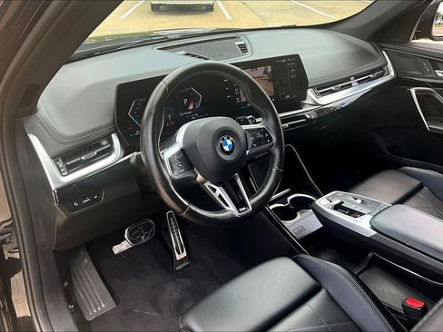 Used 2024 BMW X1 xDrive28i w/ M Sport Package image 17
