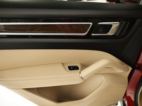 Certified 2023 Porsche Cayenne Coupe AWD/4WD image 20