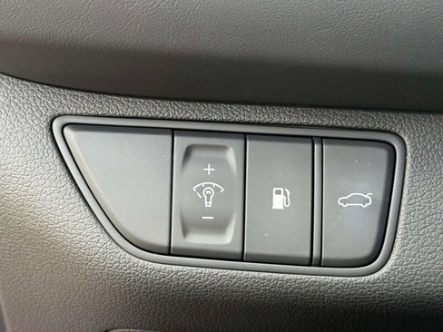 Used 2022 Genesis G70 3.3T image 29