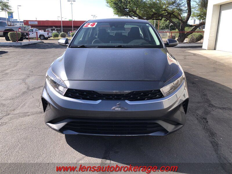 Used 2024 Kia Forte LXS FWD image 3