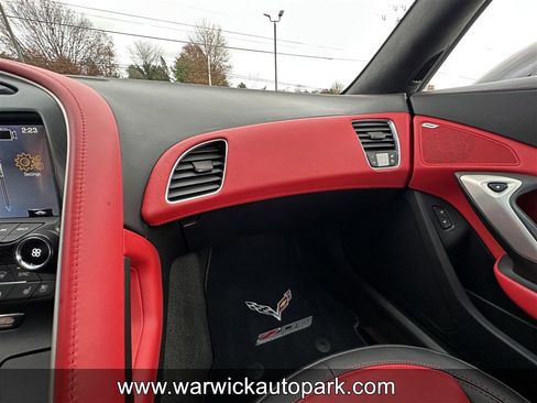 Used 2016 Chevrolet Corvette Z06 w/ 3LZ Preferred Equipment Group image 11