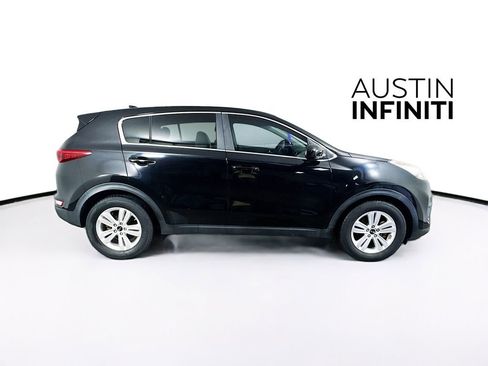 Used 2017 Kia Sportage LX w/ Option Group 012 FWD image 8