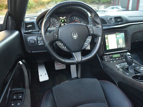 Used 2018 Maserati GranTurismo Sport image 21
