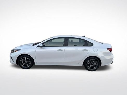 Used 2023 Kia Forte LXS FWD image 6