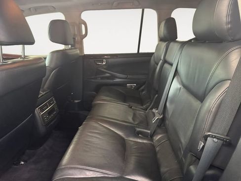 Used 2011 Lexus LX 570 4WD w/ Luxury Pkg image 21