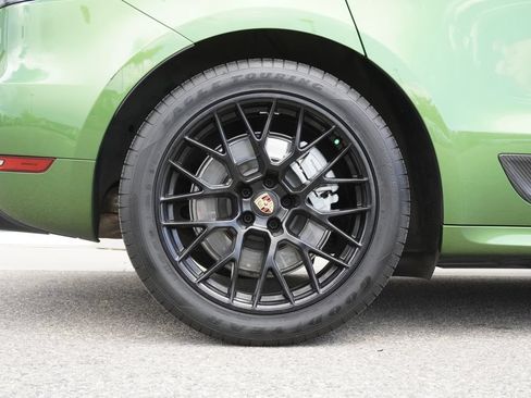 Used 2020 Porsche Macan GTS AWD/4WD image 34