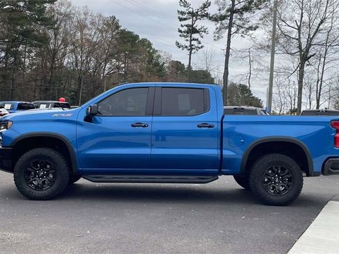 Used 2023 Chevrolet Silverado 1500 ZR2 w/ Technology Package image 29