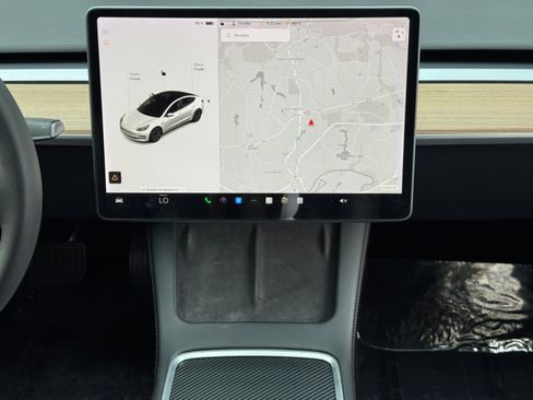 Used 2021 Tesla Model 3 Standard Range Plus image 19