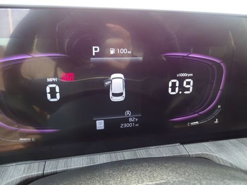 Used 2023 Kia Telluride EX image 15