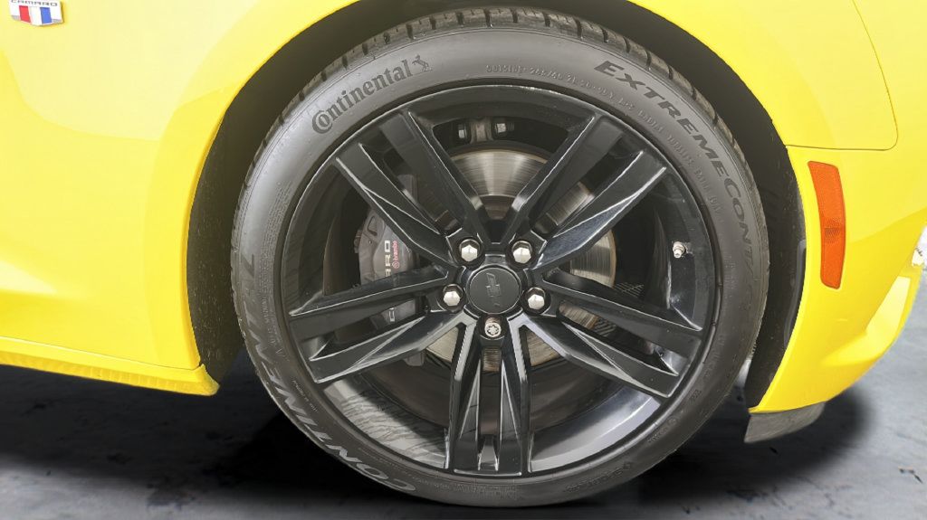 Used 2017 Chevrolet Camaro SS RWD image 45