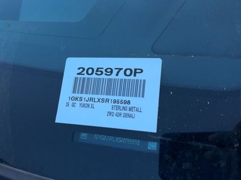 Used 2025 GMC Yukon XL Denali RWD image 19