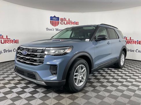 New 2026 Ford Explorer Active RWD image 7