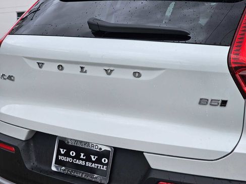Certified 2025 Volvo XC40 B5 Core w/ Protection Package Premier image 16