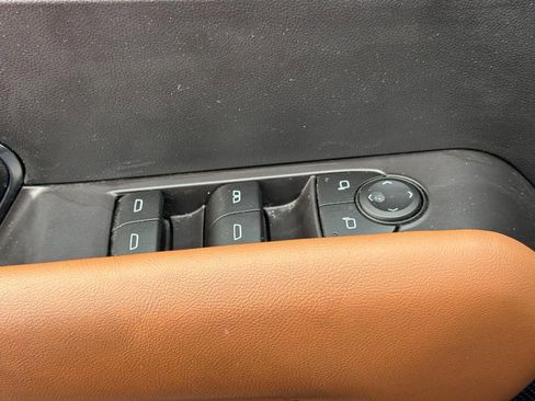 Used 2023 GMC Canyon AT4 w/ Canyon Safety Plus Package image 16