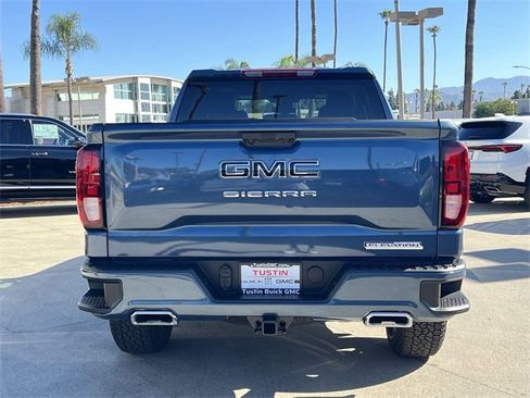 New 2026 GMC Sierra 1500 Elevation w/ LPO, Elevation Black Package image 4