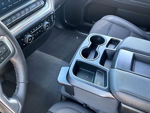 Used 2025 Chevrolet Silverado 1500 LT RWD image 17