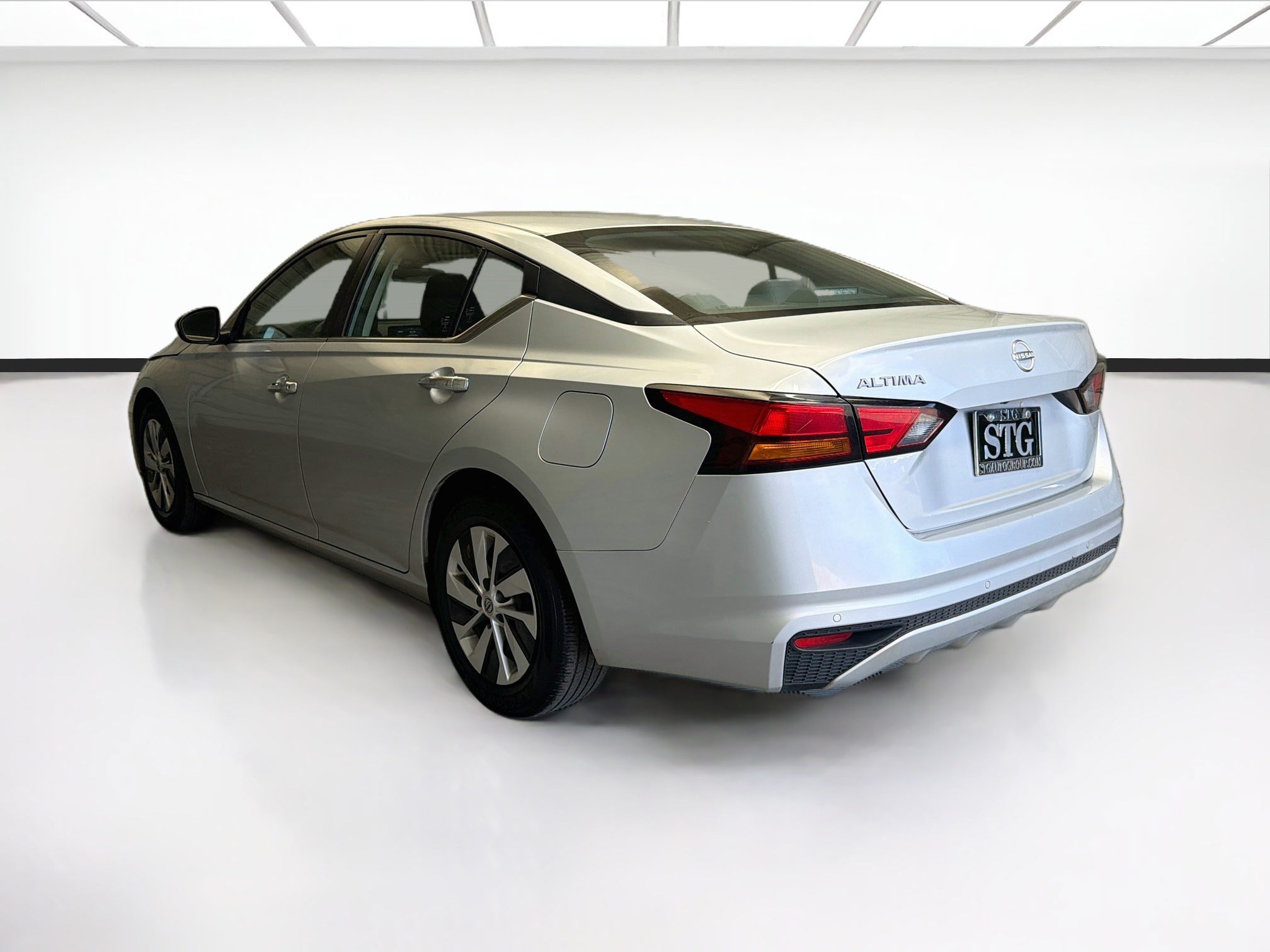 Used 2023 Nissan Altima 2.5 S FWD image 6