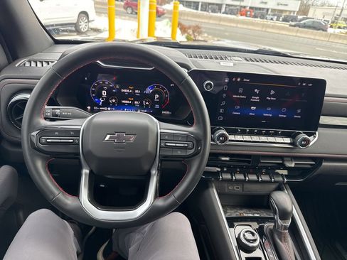 Used 2024 Chevrolet Colorado Z71 w/ Z71 Convenience Package 2 image 41