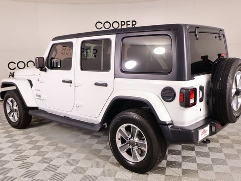 Used 2019 Jeep Wrangler Unlimited Sahara image 22