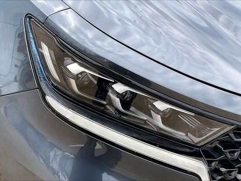 Certified 2023 Kia Sorento SX AWD/4WD image 30